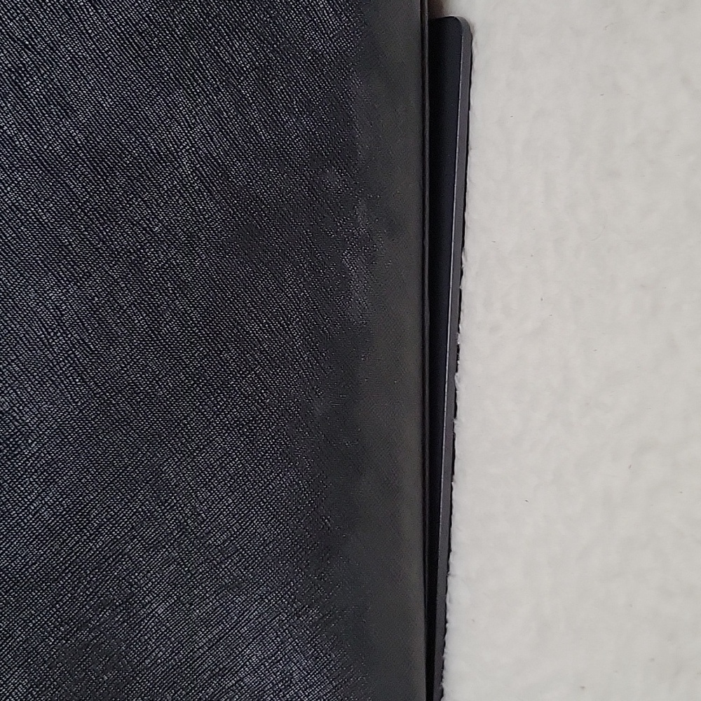 Henri Bendel Saffiano Large Blk Shoulder Bag - Picture 3 of 6